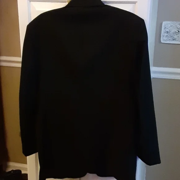 Chaps Ralph Lauren black tuxedo jacket Fully lined 40 Reg Excellent condition…
